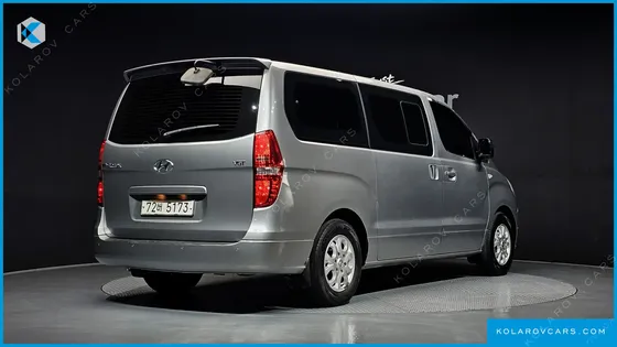 HYUNDAI STAREX 11-SEATER WAGON