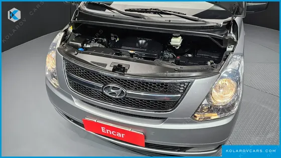 HYUNDAI STAREX 11-SEATER WAGON