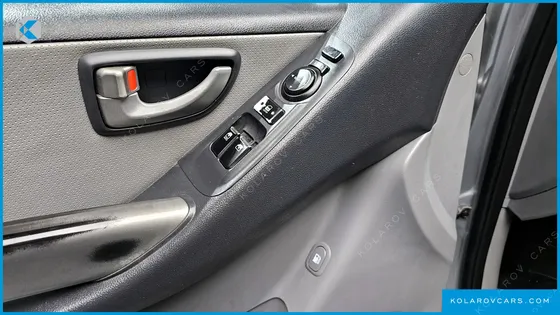 HYUNDAI STAREX 11-SEATER WAGON