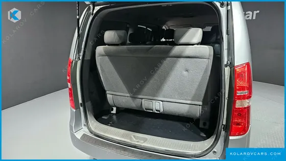 HYUNDAI STAREX 11-SEATER WAGON