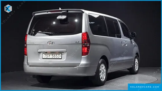 HYUNDAI STAREX 12-SEATER WAGON