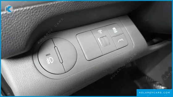 HYUNDAI STAREX 12-SEATER WAGON