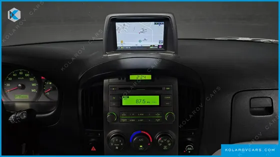 HYUNDAI STAREX 12-SEATER WAGON