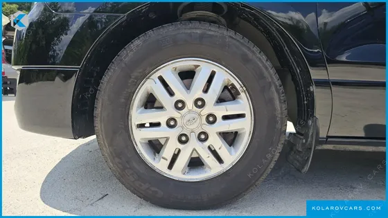 HYUNDAI STAREX 12-SEATER WAGON