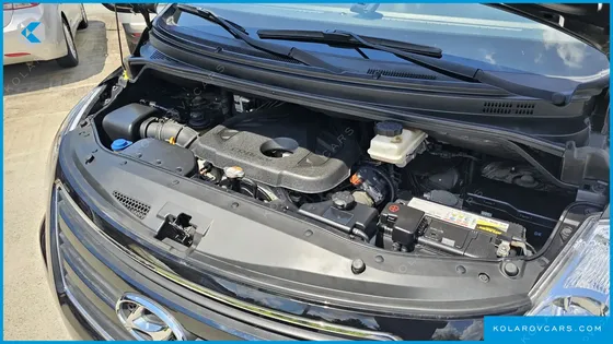 HYUNDAI STAREX 12-SEATER WAGON