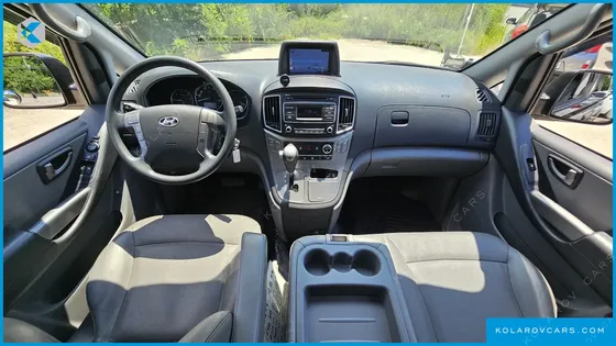 HYUNDAI STAREX 12-SEATER WAGON