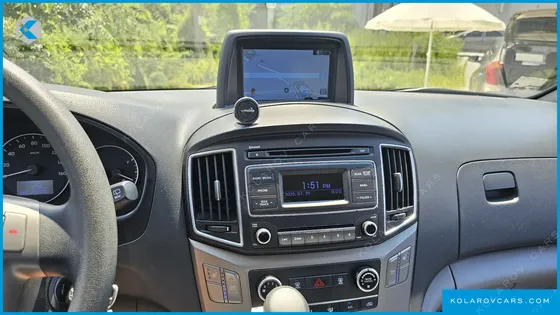 HYUNDAI STAREX 12-SEATER WAGON