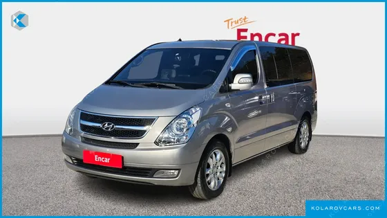 HYUNDAI STAREX 5-SEATER VAN