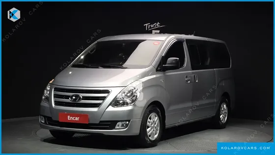HYUNDAI STAREX 5-SEATER VAN