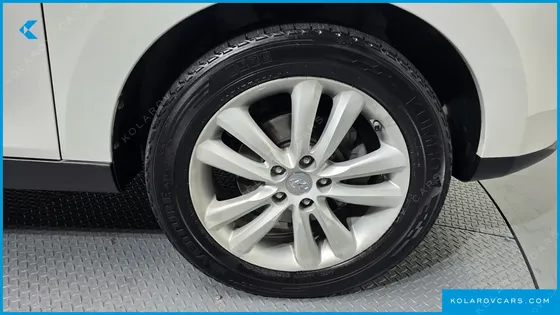 HYUNDAI TUCSON DIESEL 2WD LX20
