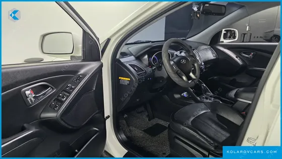 HYUNDAI TUCSON DIESEL 2WD LX20
