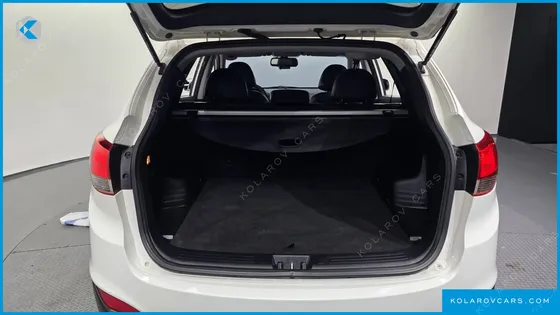 HYUNDAI TUCSON DIESEL 2WD LX20