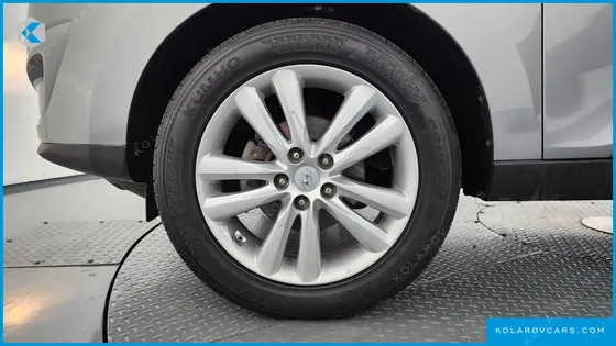 HYUNDAI TUCSON DIESEL 2WD LX20