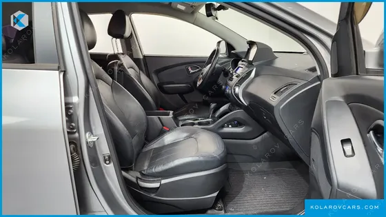 HYUNDAI TUCSON DIESEL 2WD LX20