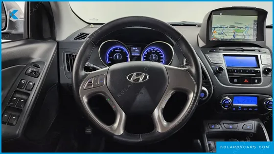 HYUNDAI TUCSON DIESEL 2WD LX20