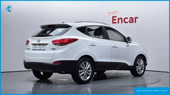 HYUNDAI TUCSON DIESEL 2WD LX20