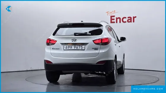 HYUNDAI TUCSON DIESEL 2WD LX20