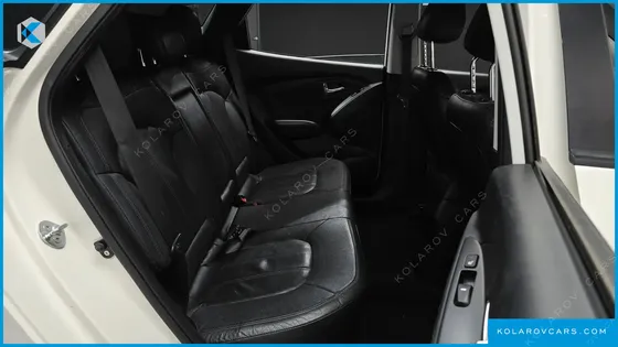 HYUNDAI TUCSON DIESEL 2WD LX20