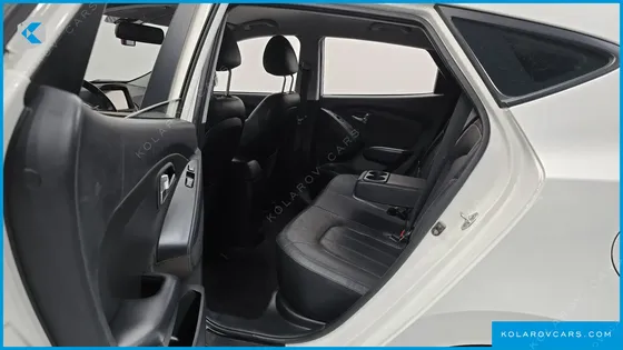 HYUNDAI TUCSON DIESEL 2WD LX20