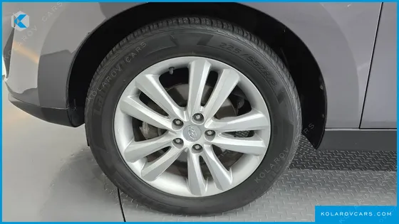 HYUNDAI TUCSON DIESEL 2WD LX20