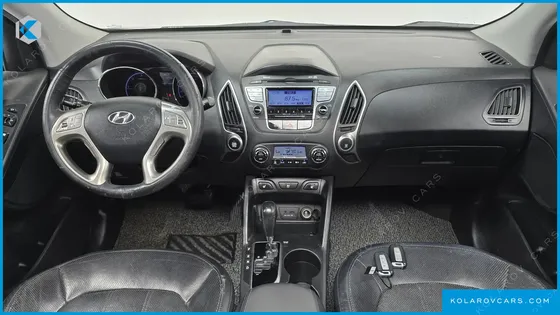 HYUNDAI TUCSON DIESEL 2WD LX20