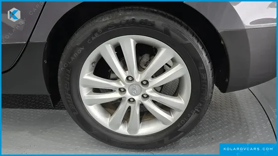 HYUNDAI TUCSON DIESEL 2WD LX20