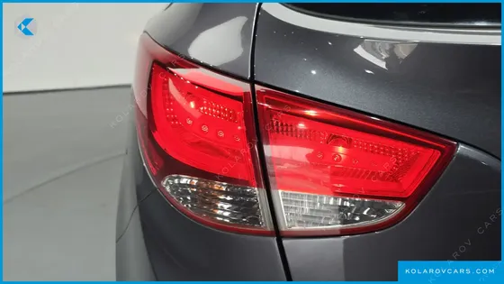 HYUNDAI TUCSON DIESEL 2WD LX20