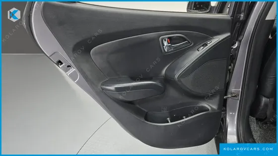 HYUNDAI TUCSON DIESEL 2WD LX20