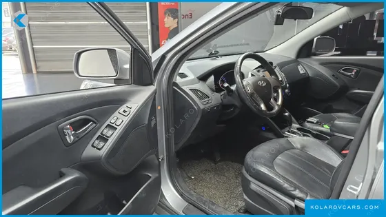 HYUNDAI TUCSON DIESEL 2WD LX20