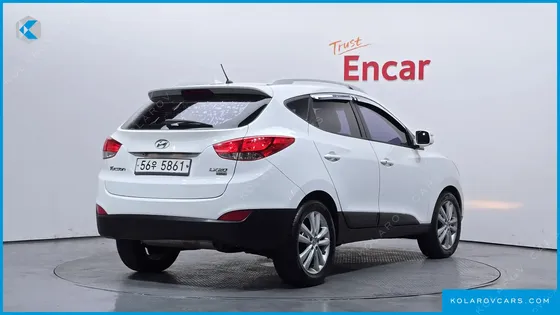 HYUNDAI TUCSON DIESEL 2WD LX20