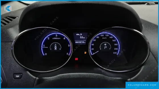 HYUNDAI TUCSON DIESEL 2WD LX20