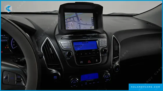 HYUNDAI TUCSON DIESEL 2WD LX20
