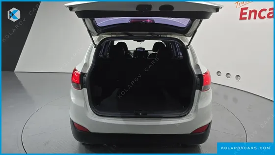 HYUNDAI TUCSON DIESEL 2WD LX20