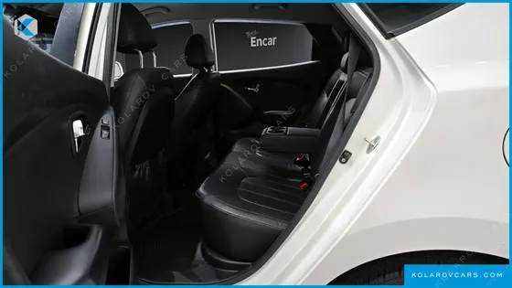 HYUNDAI TUCSON DIESEL 2WD LX20