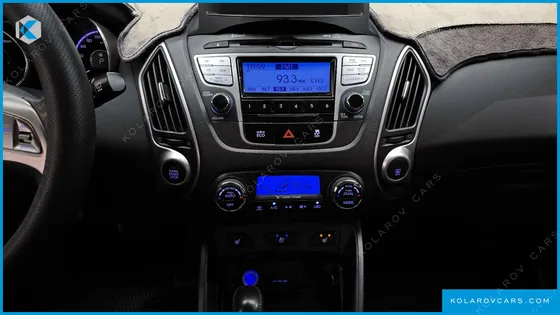 HYUNDAI TUCSON DIESEL 2WD LX20