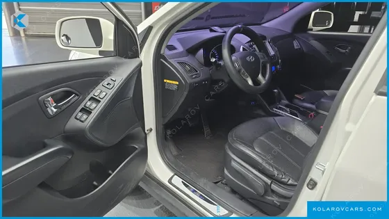 HYUNDAI TUCSON DIESEL 2WD LX20