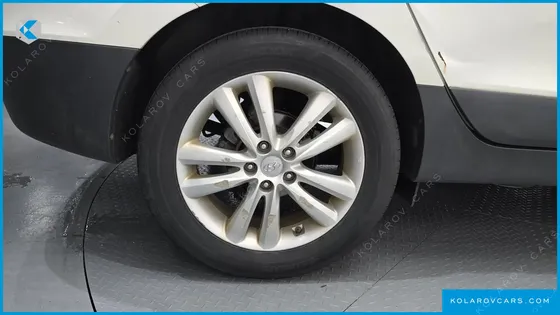 HYUNDAI TUCSON DIESEL 2WD LX20