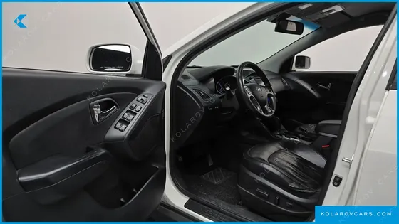 HYUNDAI TUCSON DIESEL 2WD LX20