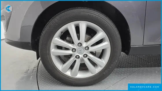 HYUNDAI TUCSON DIESEL 2WD LX20