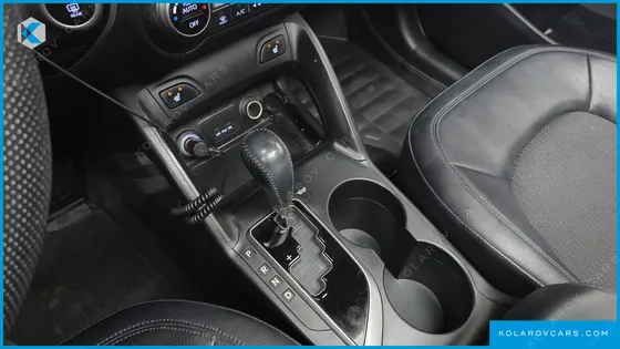 HYUNDAI TUCSON DIESEL 2WD LX20