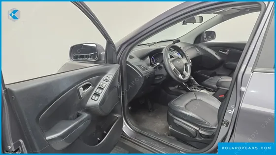 HYUNDAI TUCSON DIESEL 2WD LX20