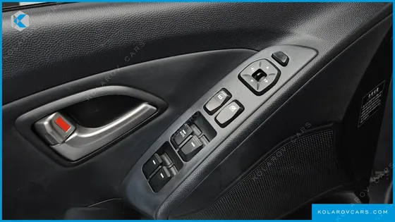 HYUNDAI TUCSON DIESEL 2WD LX20