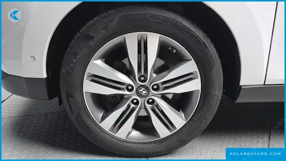 HYUNDAI TUCSON DIESEL(E-VGT) 2WD