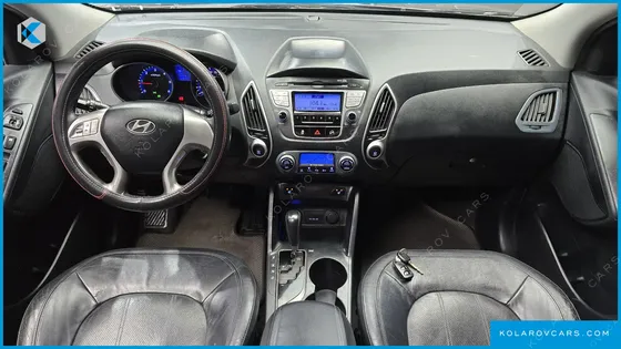 HYUNDAI TUCSON DIESEL 2WD LX20