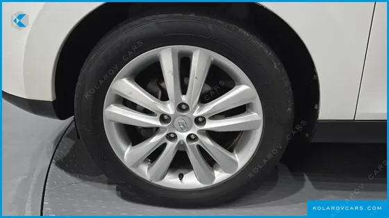 HYUNDAI TUCSON DIESEL 2WD LX20