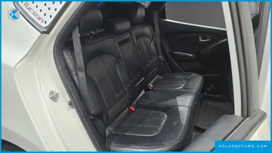 HYUNDAI TUCSON DIESEL 2WD LX20