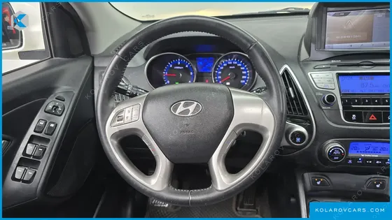 HYUNDAI TUCSON DIESEL 2WD LX20