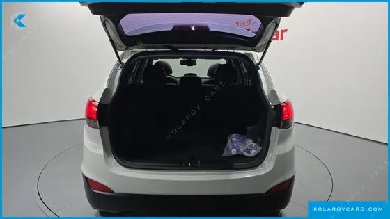 HYUNDAI TUCSON DIESEL 2WD LX20