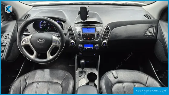 HYUNDAI TUCSON DIESEL 2WD LX20