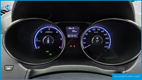 HYUNDAI TUCSON DIESEL 2WD LX20